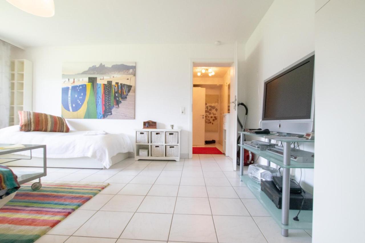 Tolstov Apartments - Big 1 Room Apartment - 15 Min Messe DUS Meerbusch Eksteriør billede